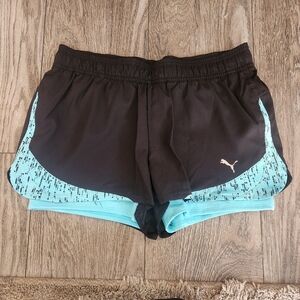 Puma women's running shorts sz Medium